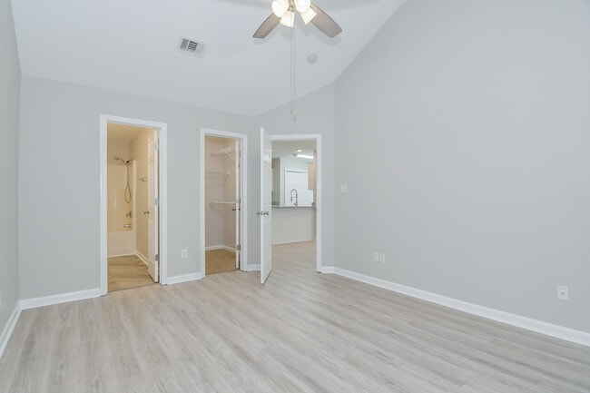 Building Photo - 448 Northrop Pl