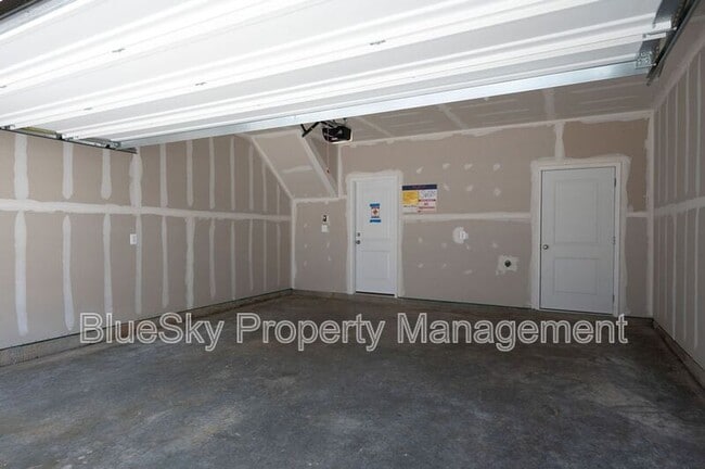 Building Photo - 2864 Sweetbay St