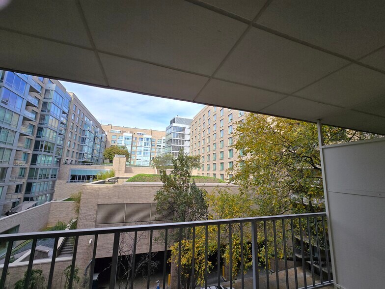 Building Photo - 2201 L St NW