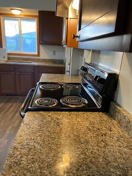 Gorgeous Granite - 2113 S Main St