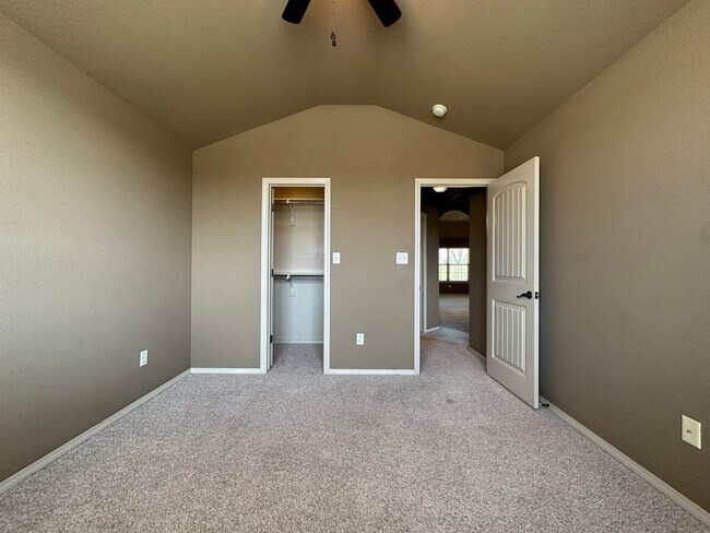 Building Photo - Spacious Elegance: Your Dream 3 Bed, 2 Bath Home with a Cozy Fireplace and 2-Car Garage!