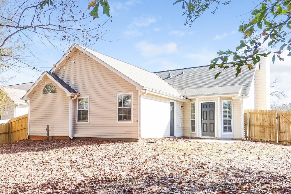 Building Photo - 735 Beaver Run Trce
