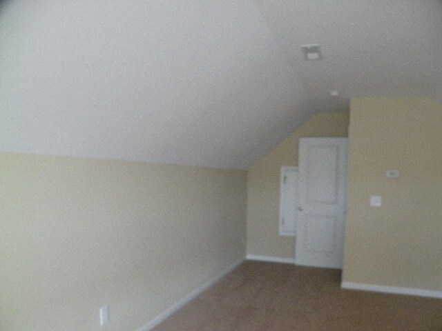 Building Photo - Near new home in comfortable family community