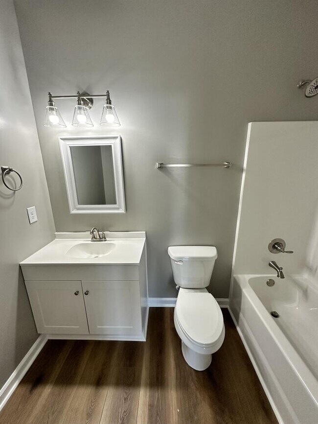 Building Photo - 294 Cedar Creek Rd