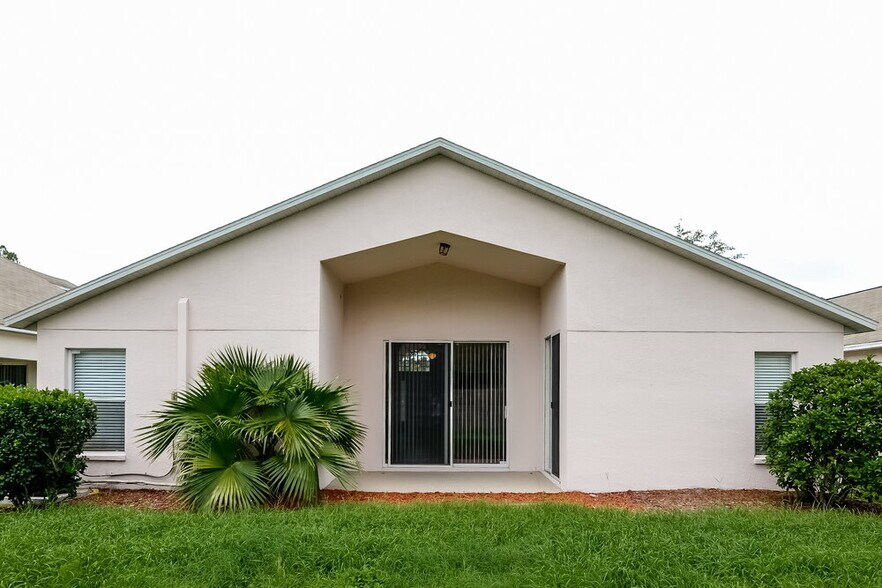 Building Photo - 30629 Midtown Ct