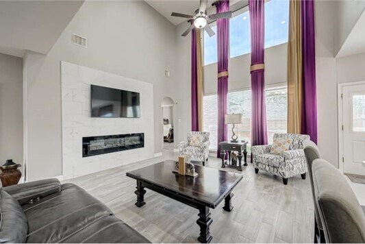 Building Photo - 4807 Schiller Park Ln