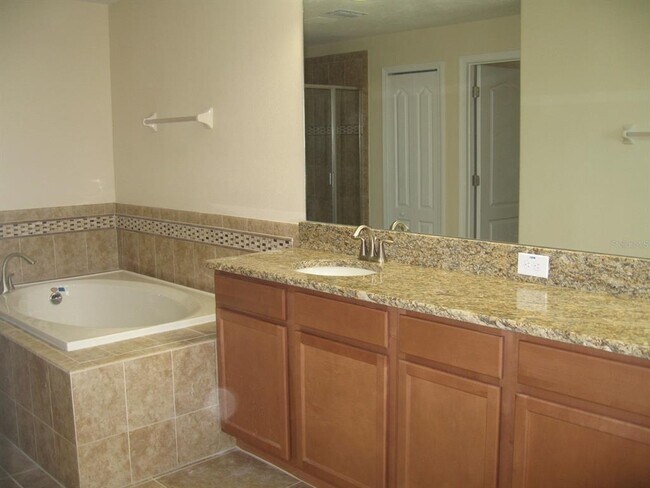 Building Photo - 3566 Rodrick Cir