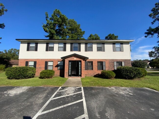 Primary Photo - Welcome to Ravenwood!