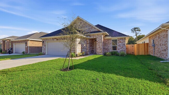 Building Photo - 3918 Sugardale St