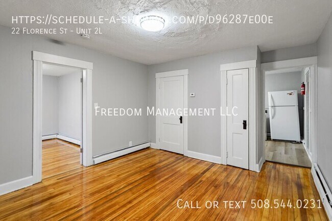 Building Photo - 22 Florence St