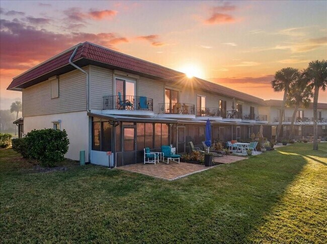 Building Photo - 1 N Ocean Palm Villas