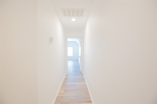 Building Photo - 5413 Kiam St