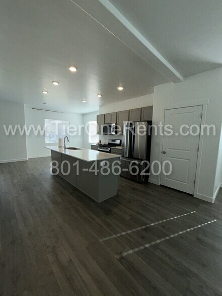 Building Photo - NO DEPOSIT option available for qualified renters!