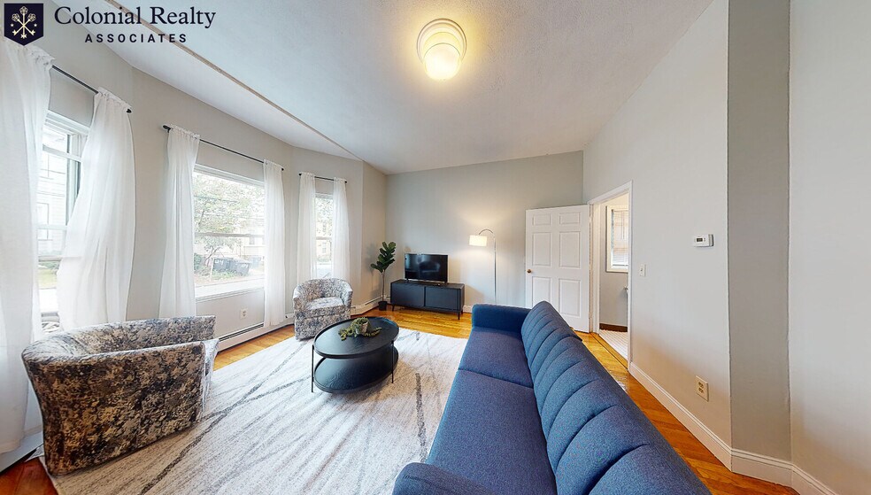 Primary Photo - 21 Highgate St