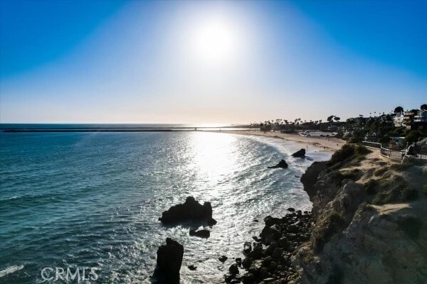 Building Photo - 608 Heliotrope Ave