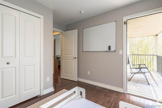 Building Photo - 4906 Stonehenge Dr