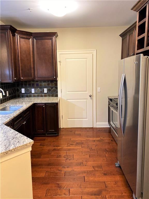 Building Photo - 901 Abernathy Rd NE