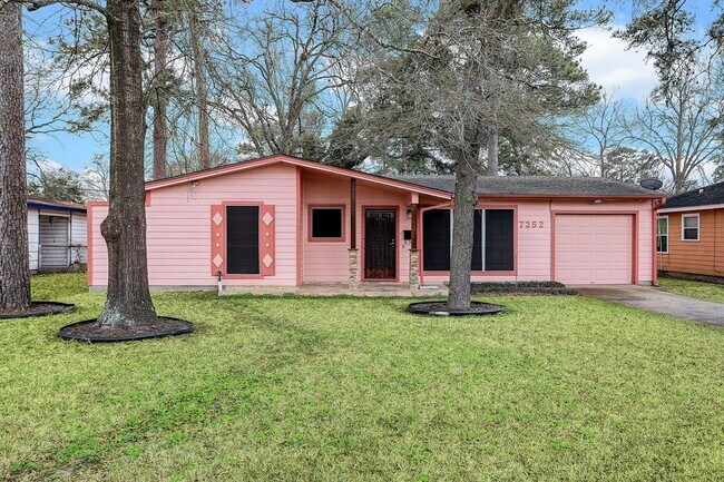 Primary Photo - 7252 Parker Rd