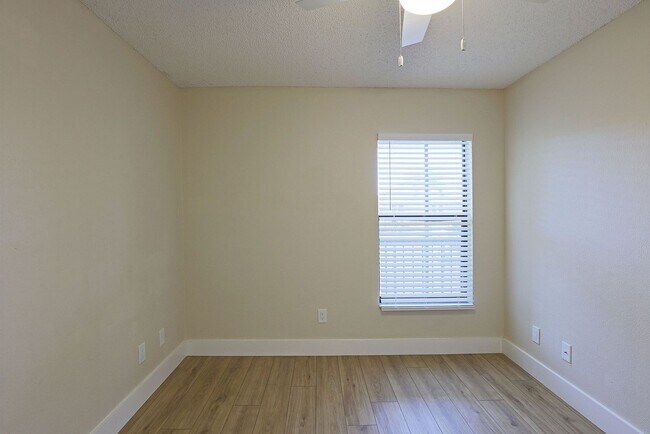 Building Photo - Mystic Gardens 5311-1112