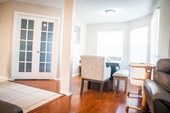 Building Photo - 605 Youngstown Pkwy