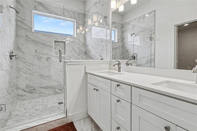 Building Photo - 2116 Shea Rd