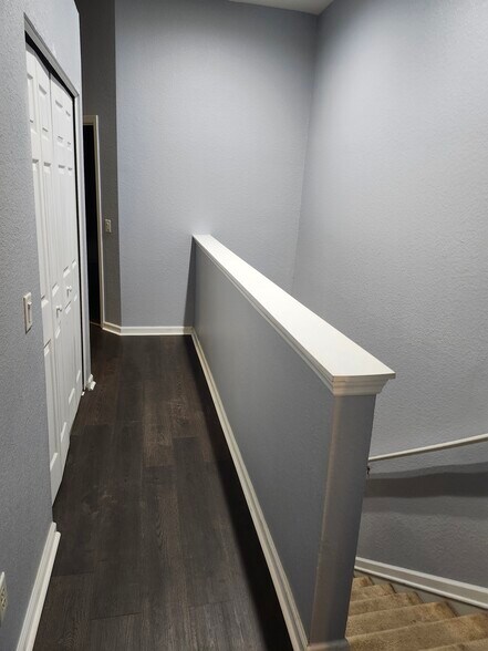 Building Photo - 4170 SW 43rd Cir