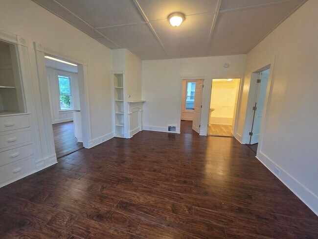 Building Photo - 54 Sprague Ave