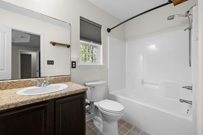 Building Photo - Woodbury Farms