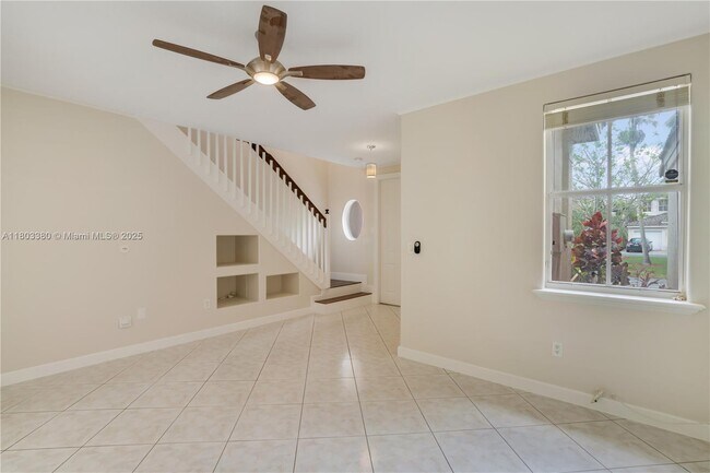 Building Photo - 4882 NW 108th Psge