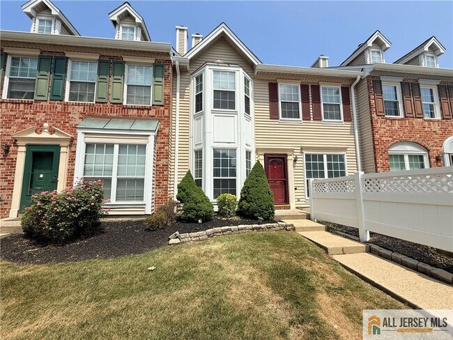 Primary Photo - 115 Albury Way