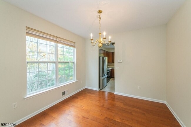 Building Photo - 36 Winding Hill Dr