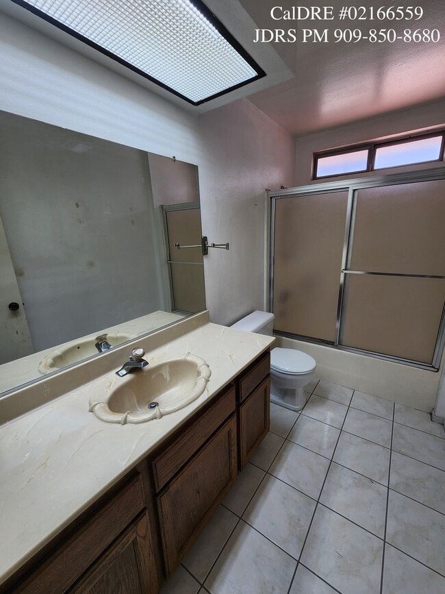 Building Photo - Baldwin Park 3 Bedroom Home
