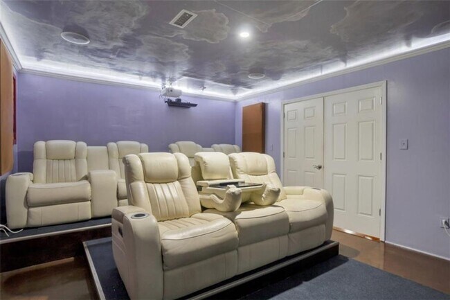 Building Photo - 415 Oxmoor Lake Dr