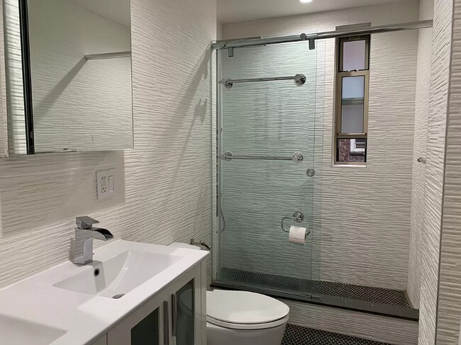 Building Photo - 301 E 64th St