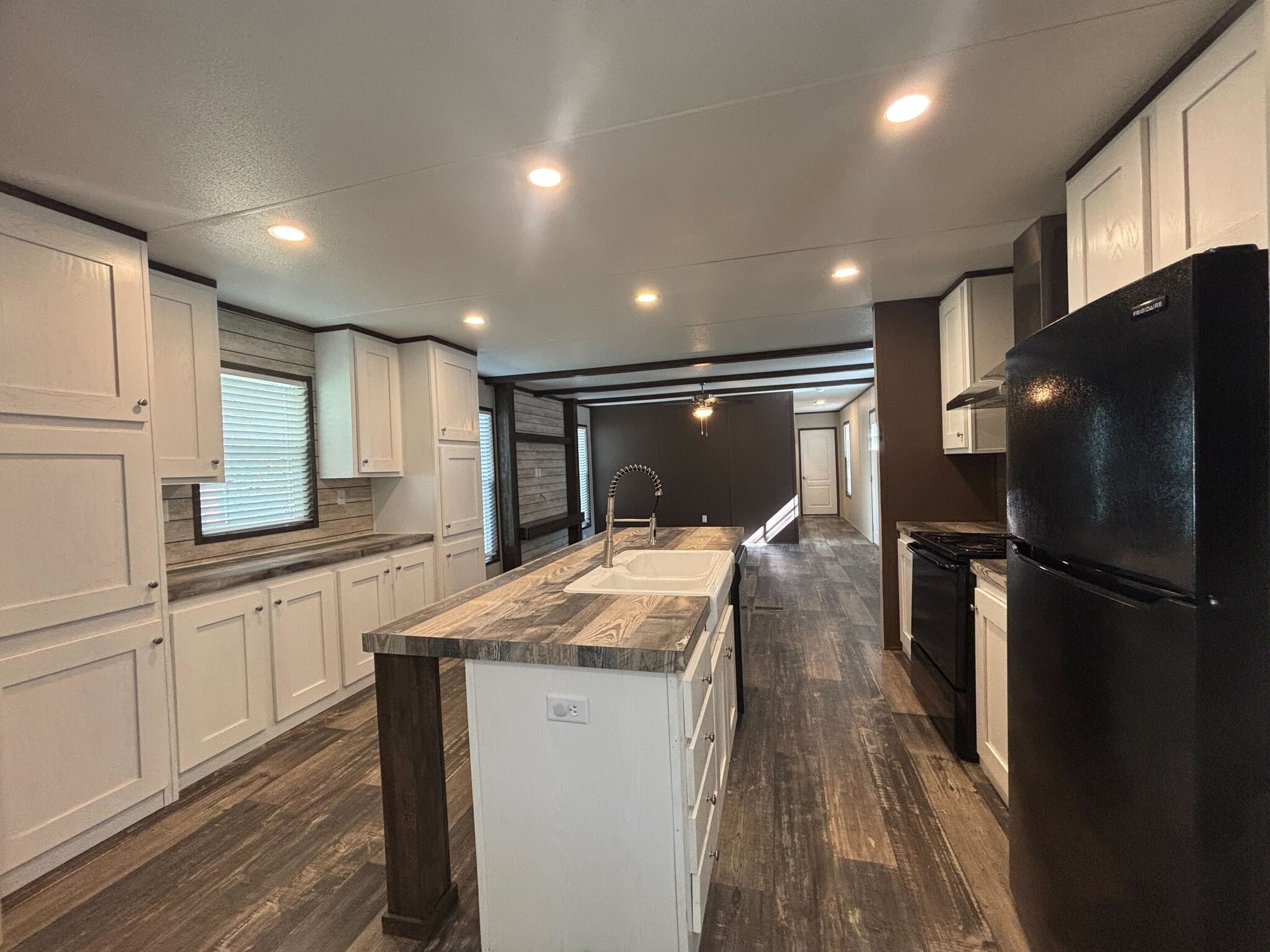 Building Photo - 123 Norene St