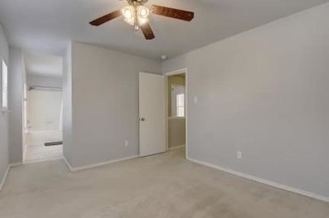 Building Photo - 13604 Coomes Dr