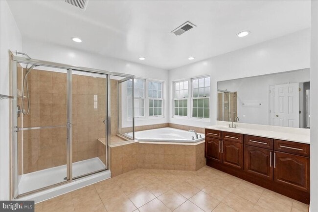 Building Photo - 13646 Sweet Woodruff Ln