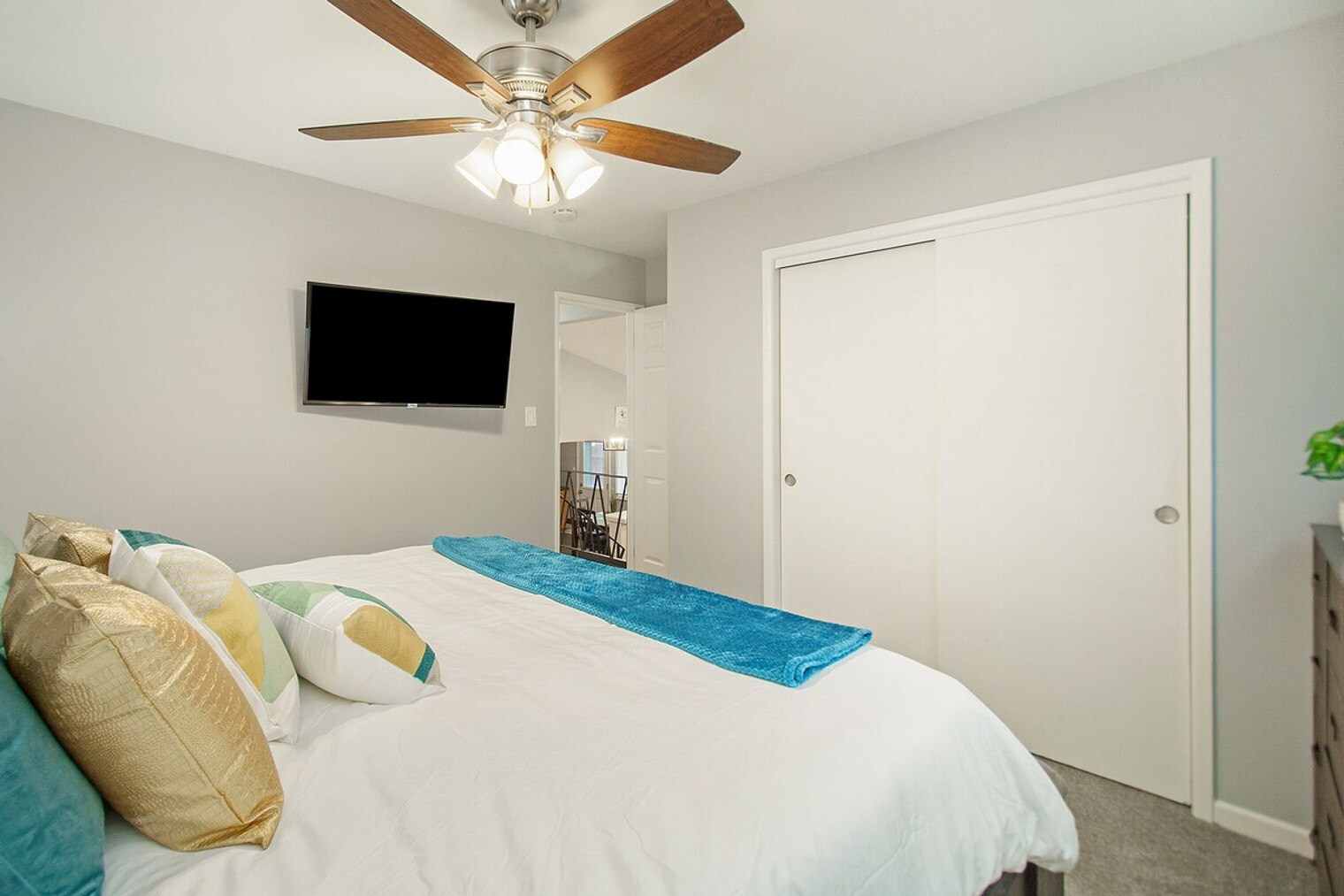 Building Photo - 40 S Main St