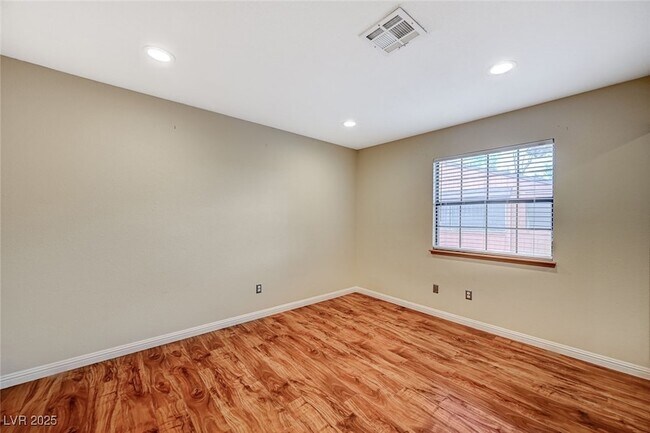 Building Photo - 5923 Laredo St