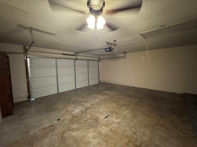 Building Photo - 3-Bedroom Apartment for Rent in Killeen