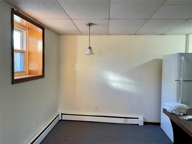 Building Photo - 705 N McKinley Ave