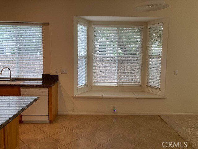 Building Photo - 13428 Canyon Crest Rd