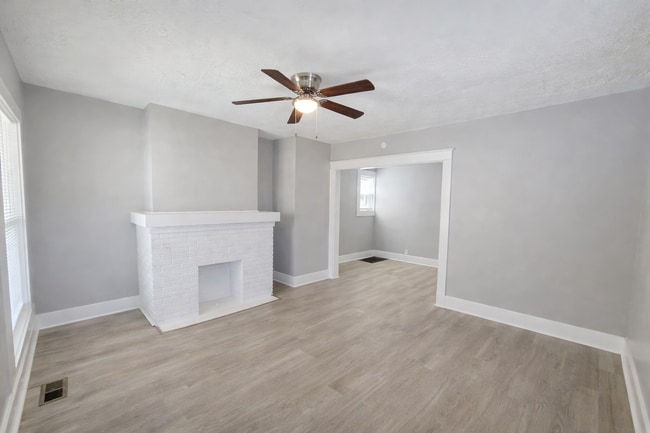 Building Photo - Remodeled two bedroom gem!