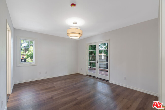 Building Photo - 1510 Marengo Ave