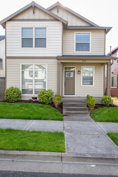 Building Photo - 263 NE 66th Ave