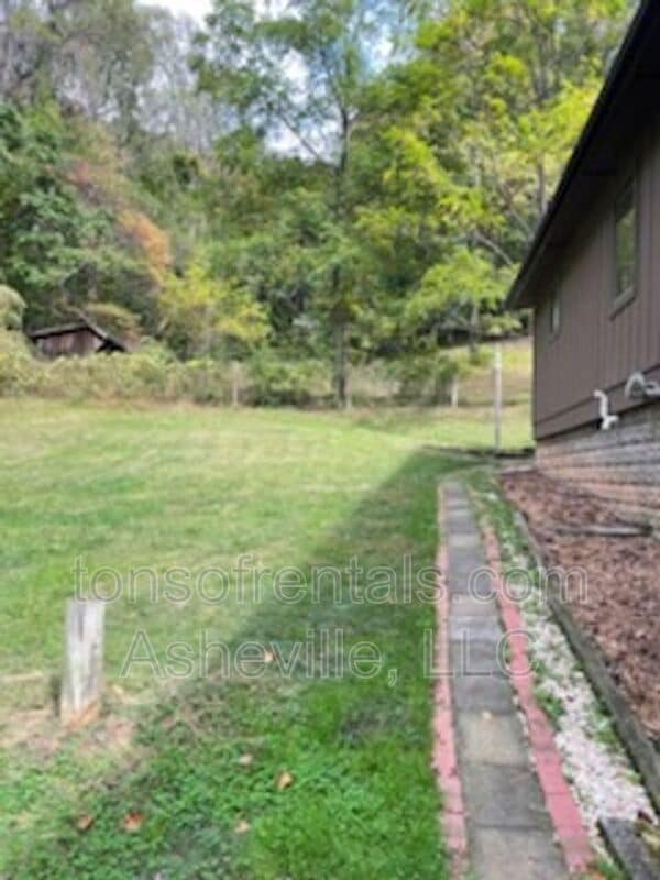 Building Photo - 304 Wilson Cove Rd