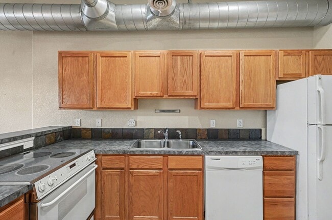 Building Photo - 5132 W 41st Ave