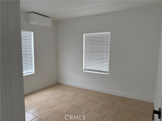 Building Photo - 15398 6th St