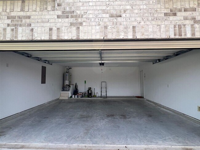 Building Photo - 5131 Winslow Grv Dr