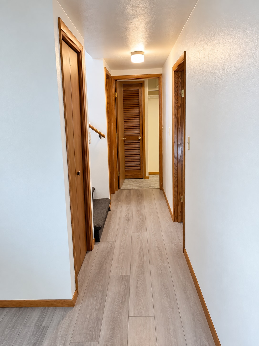 Downstairs hallway - 1910 Tamarack St